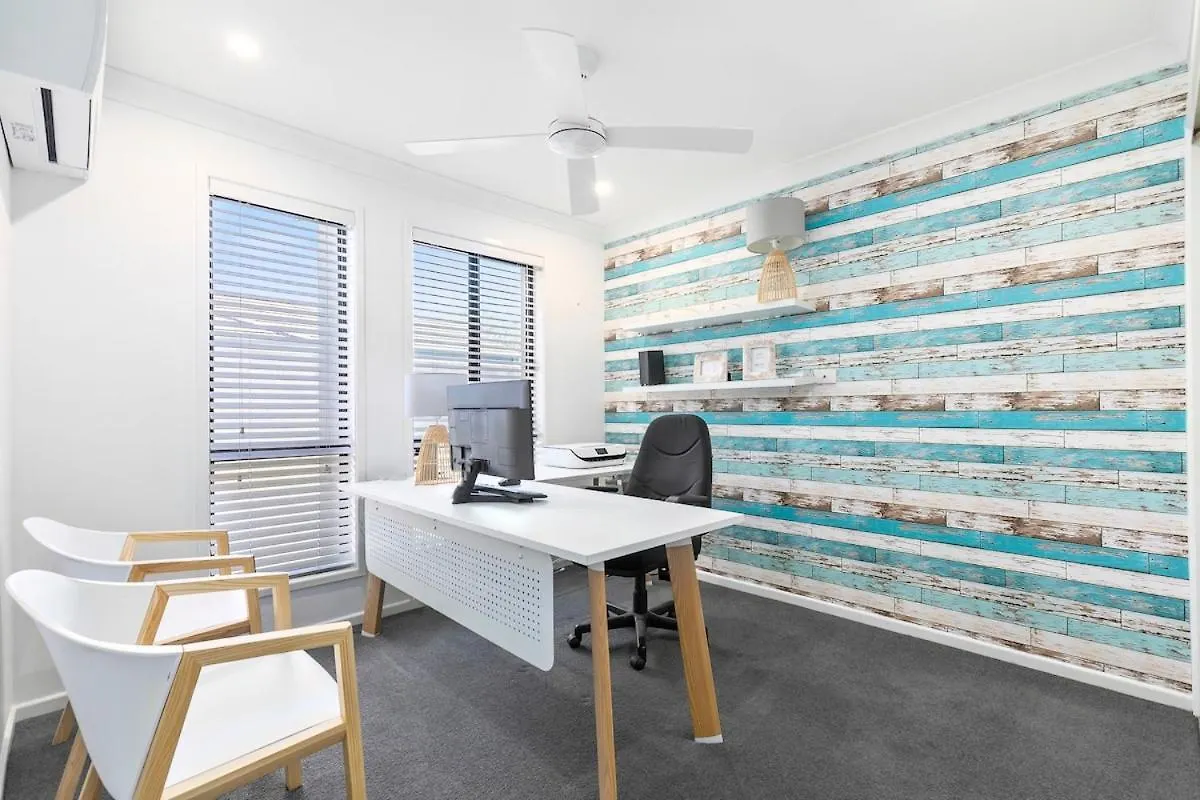 Yalla24-Luxury Resort Style Home Mooloolaba Avustralya