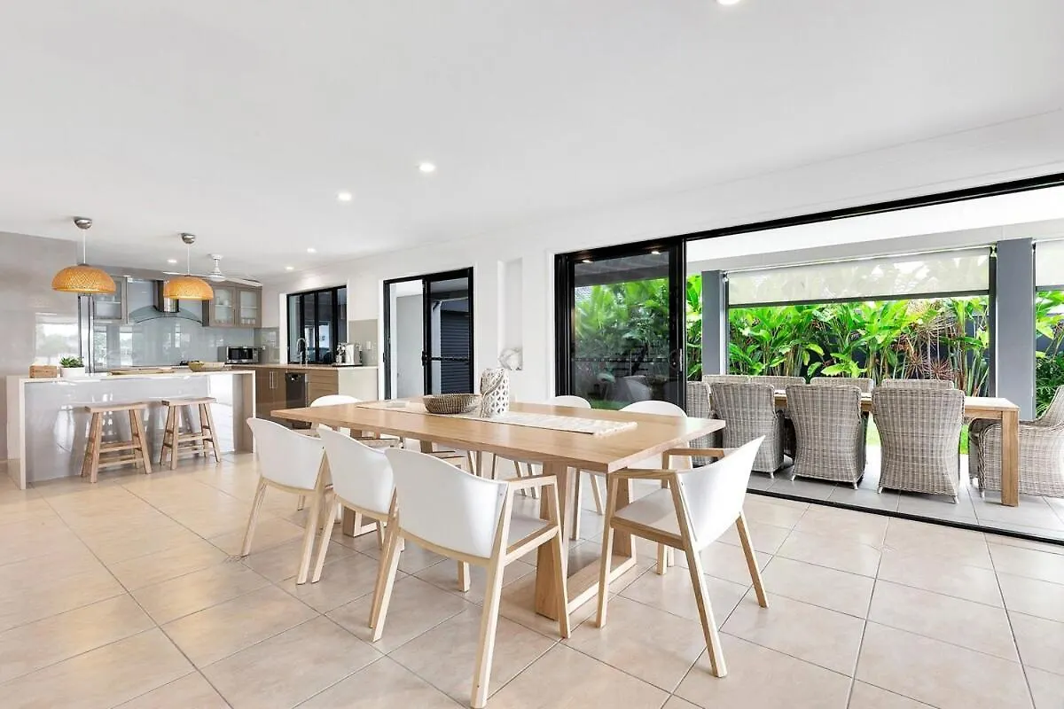Yalla24-Luxury Resort Style Home Mooloolaba Tatil Evi